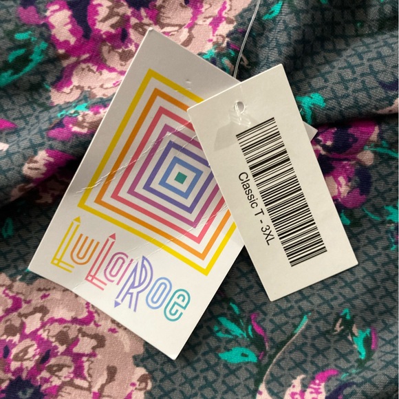 LuLaRoe Classic T, Size 3XL, NWT - Picture 4 of 5
